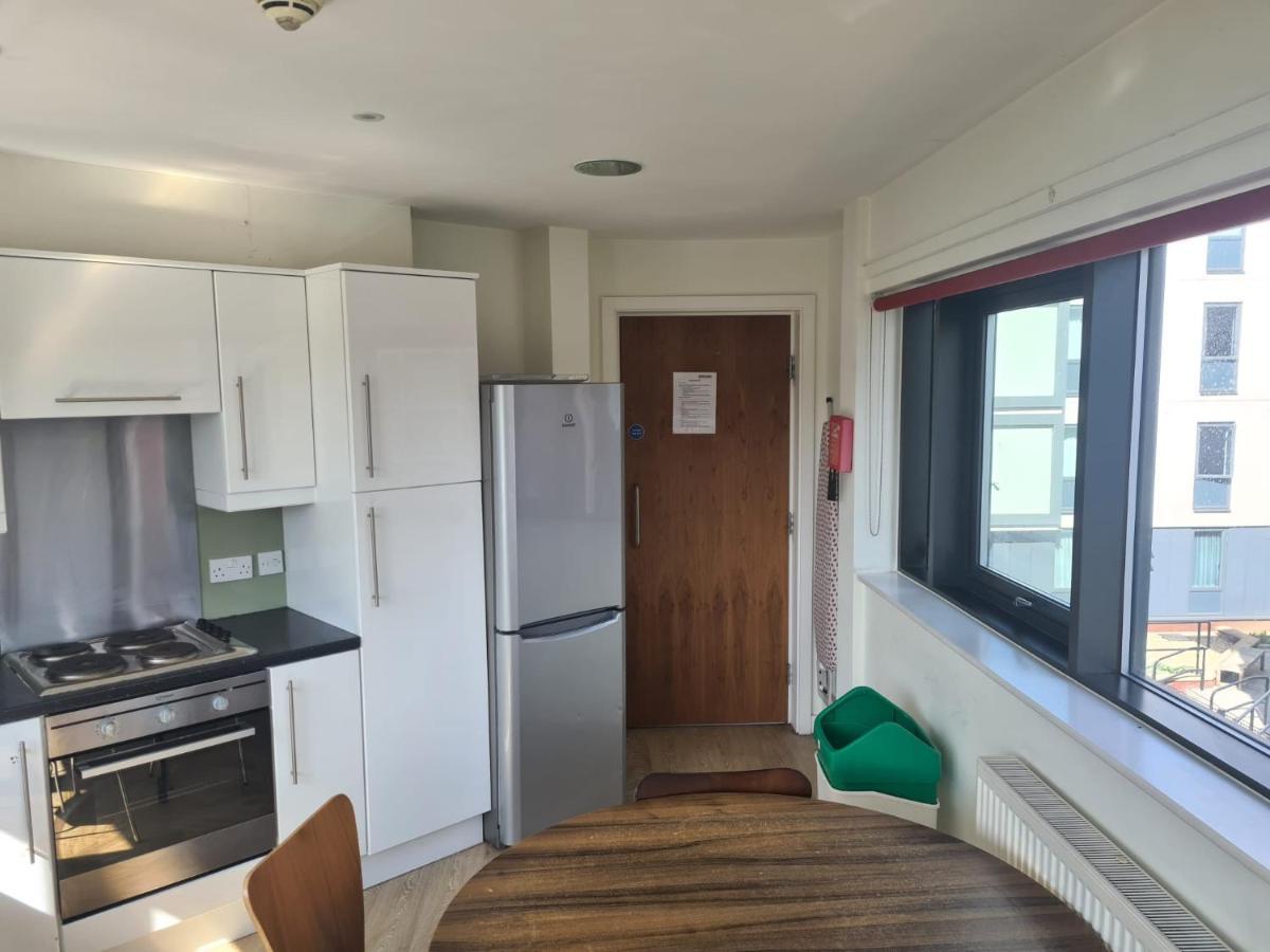 Zeni 3 Bed Apartment In Central Exeter Exterior photo